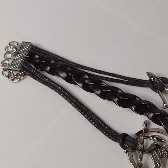 Bow, Arrow, And Mockingjay 3 Layer Black Bracelet - Picture 7 of 11